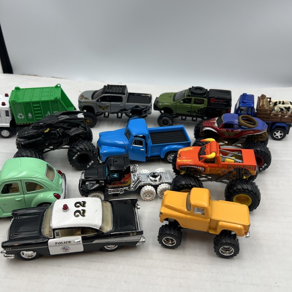 Toy‎ Vehicle Lot Of 12 Monster Trucks Police Car Pickup Trucks Diecast Kids Toys
